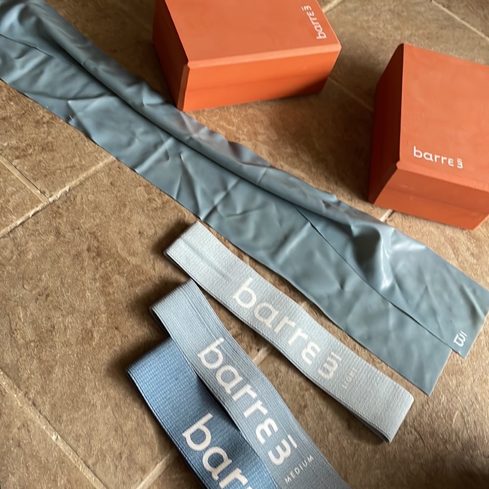 Circle bands, long band, blocks - barre3